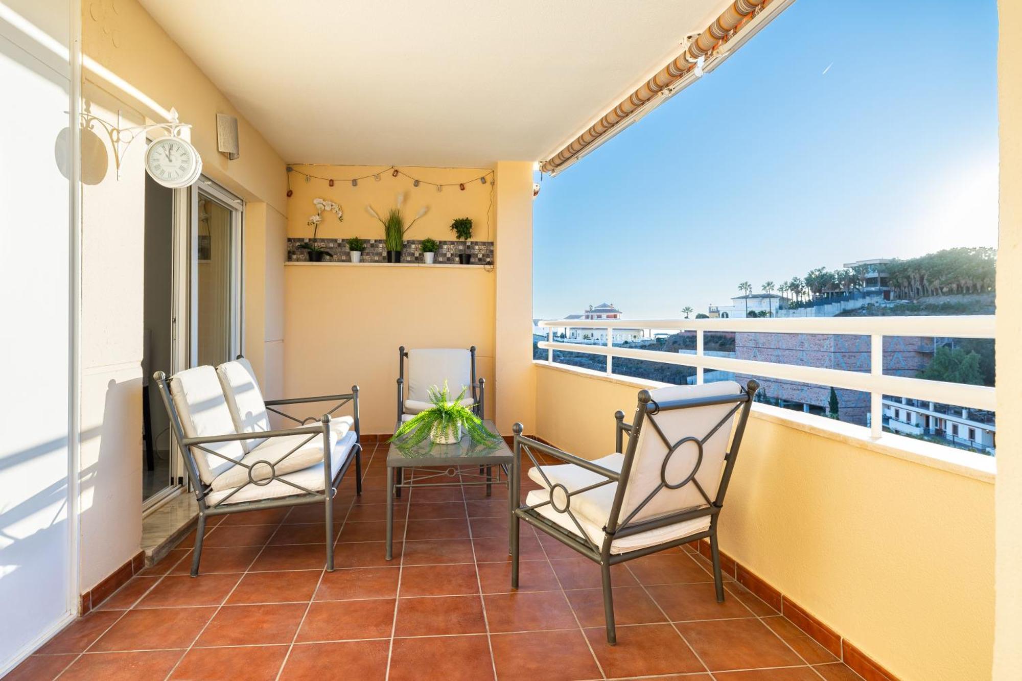 Holidays2Nueva Torrequebrada 2 Bedrooms And 2 Bathrooms, Terrace, Community Pool And Garage بينالماذينا المظهر الخارجي الصورة