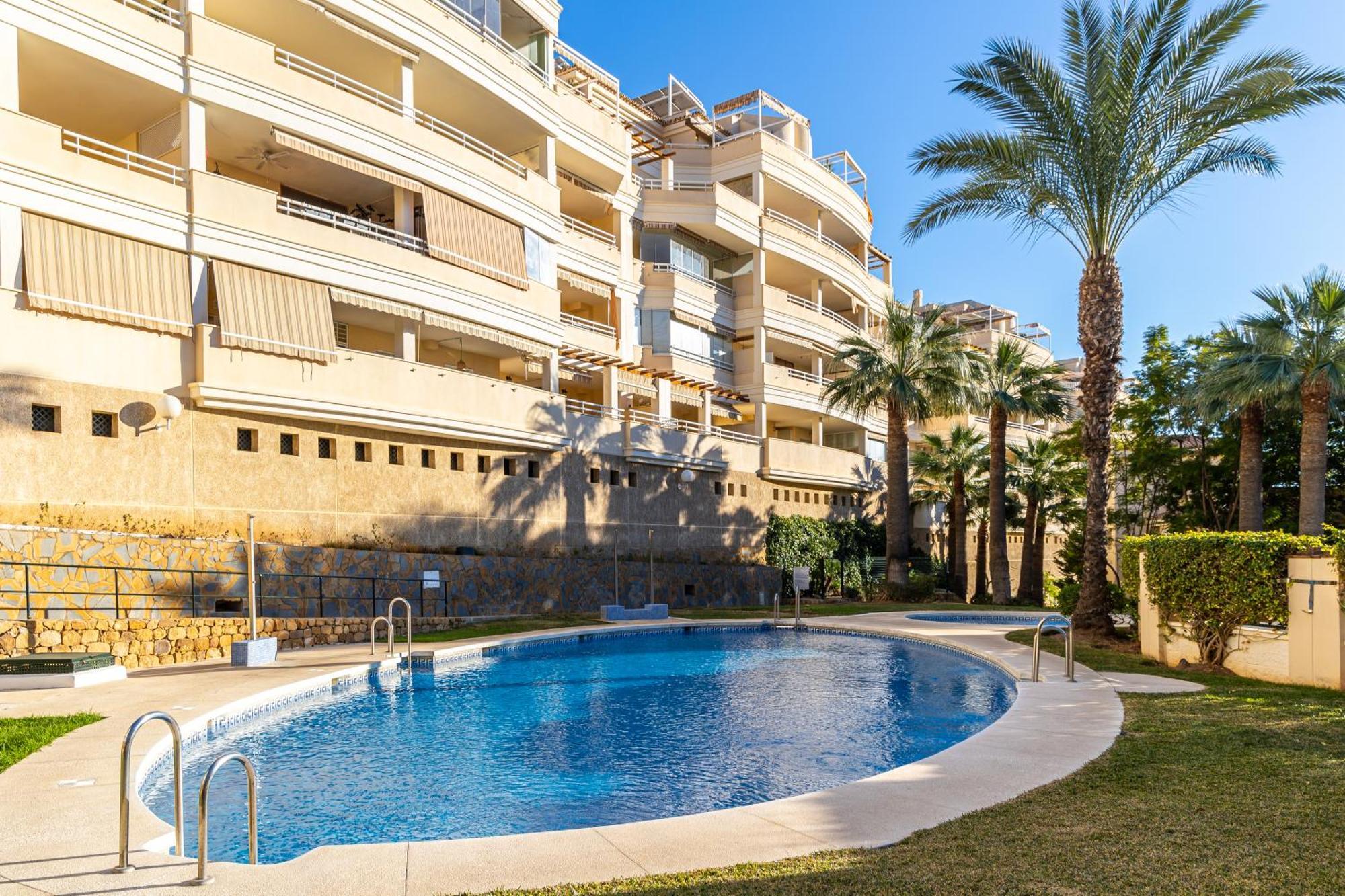 Holidays2Nueva Torrequebrada 2 Bedrooms And 2 Bathrooms, Terrace, Community Pool And Garage بينالماذينا المظهر الخارجي الصورة